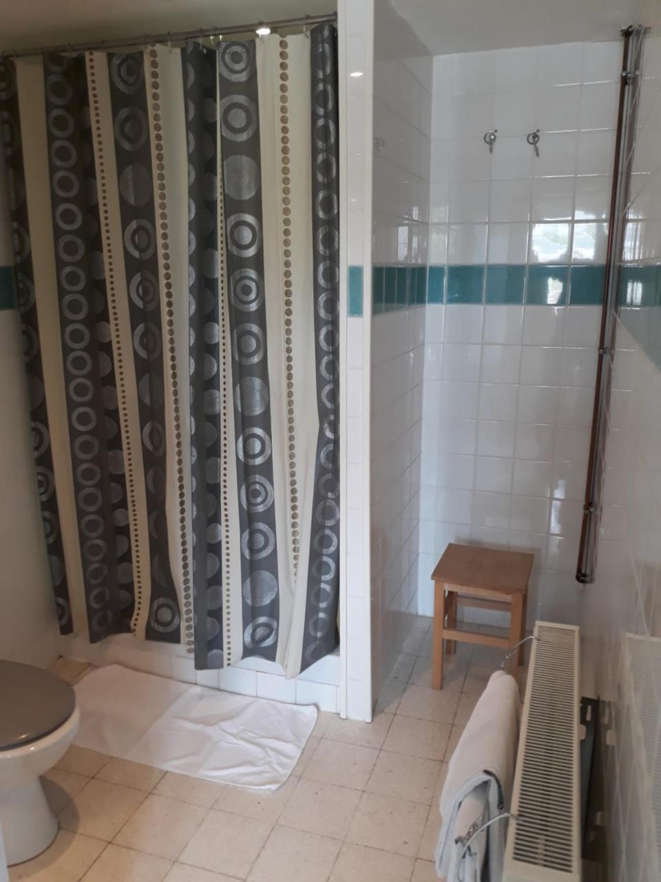 Hotel De La Gare Sainte-Gauburge-Sainte-Colombe エクステリア 写真